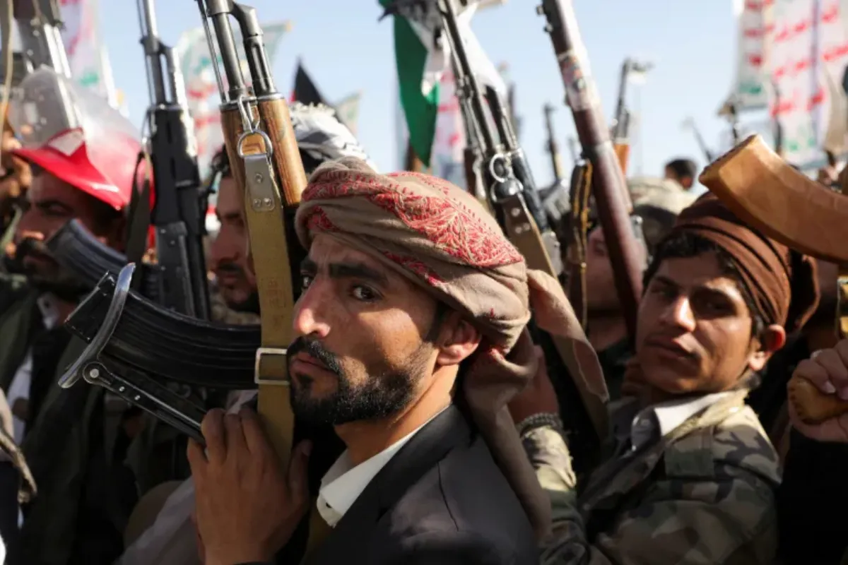 Top Houthi Leaders Flee Sanaa Amid Trump-Ordered US Strikes