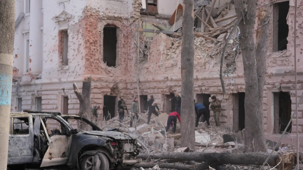 Russian strike on city centre of Ukraine's Sumy kills 32