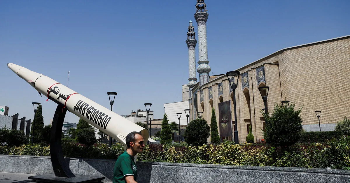 Iran Claims US Draft Deal Includes Oil Sanctions Waiver, Nuclear Limits