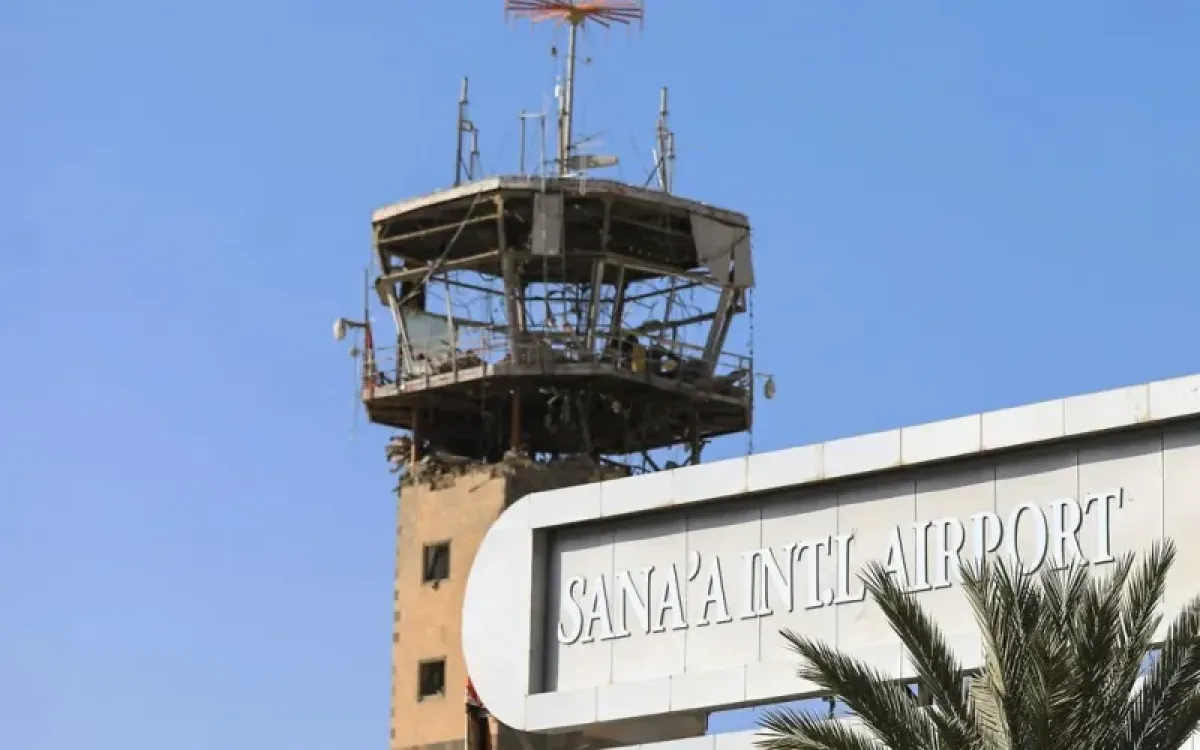 Yemen's Presidential Council Demands Firm International Stance on Iranian Flight to Sana'a