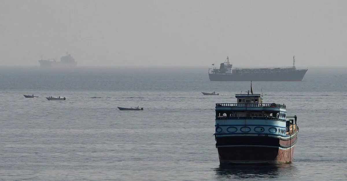 Iran and Oman Agree on Hormuz Shipping Route Coordinates