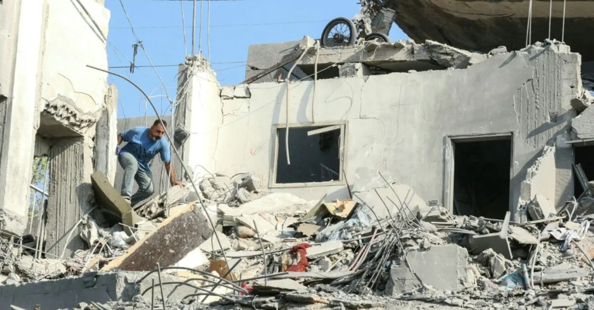 Lebanon Reports 11 Deaths in Israeli Strikes; Escalation Threatens Peace Talks