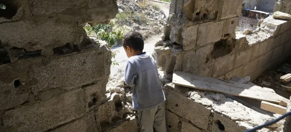 Taiz Escalation Threatens Schools, Displaces Families Amidst Fierce Fighting
